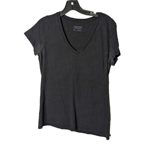 Patagonia Tops - Patagonia Shirt‎ Women's Medium Side Current Short Sleeve V Neck Caymus Wine